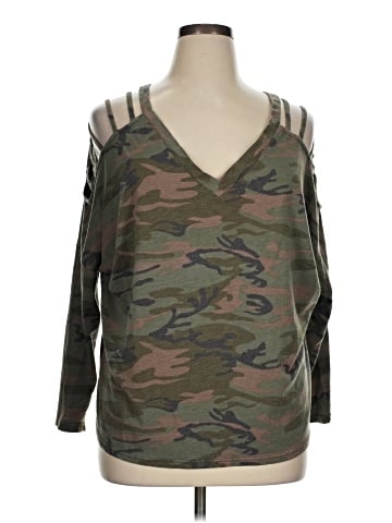 Boston Proper 3/4 Sleeve T-Shirt (view 1)