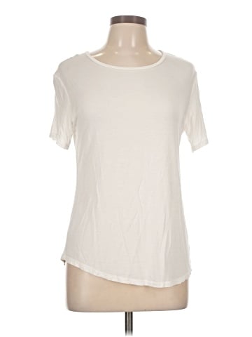 Victoria's Secret Short Sleeve T-Shirt (view 1)