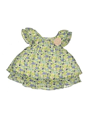 Pippa & Julie Sleeveless T-Shirt (view 1)