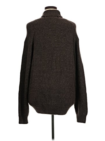 Old Navy Pullover Sweater (view 2)