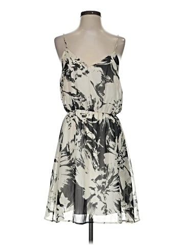 Everly Casual Dress (view 1)