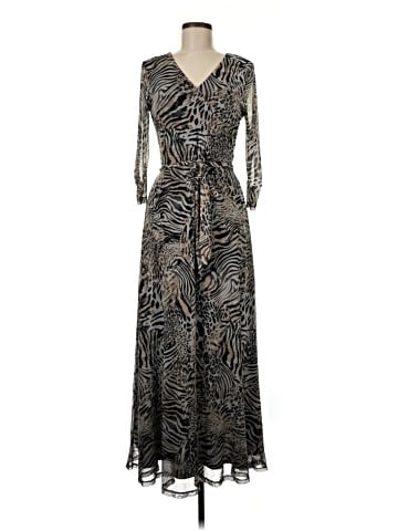 Harlow & Rose Casual Dress (view 1)