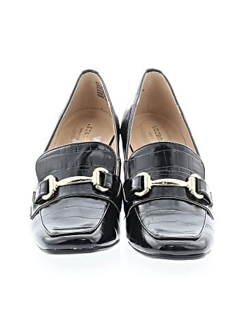 Liz Claiborne Heels (view 2)