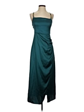Zara Women's Dresses On Sale Up To 90% Off Retail | ThredUp