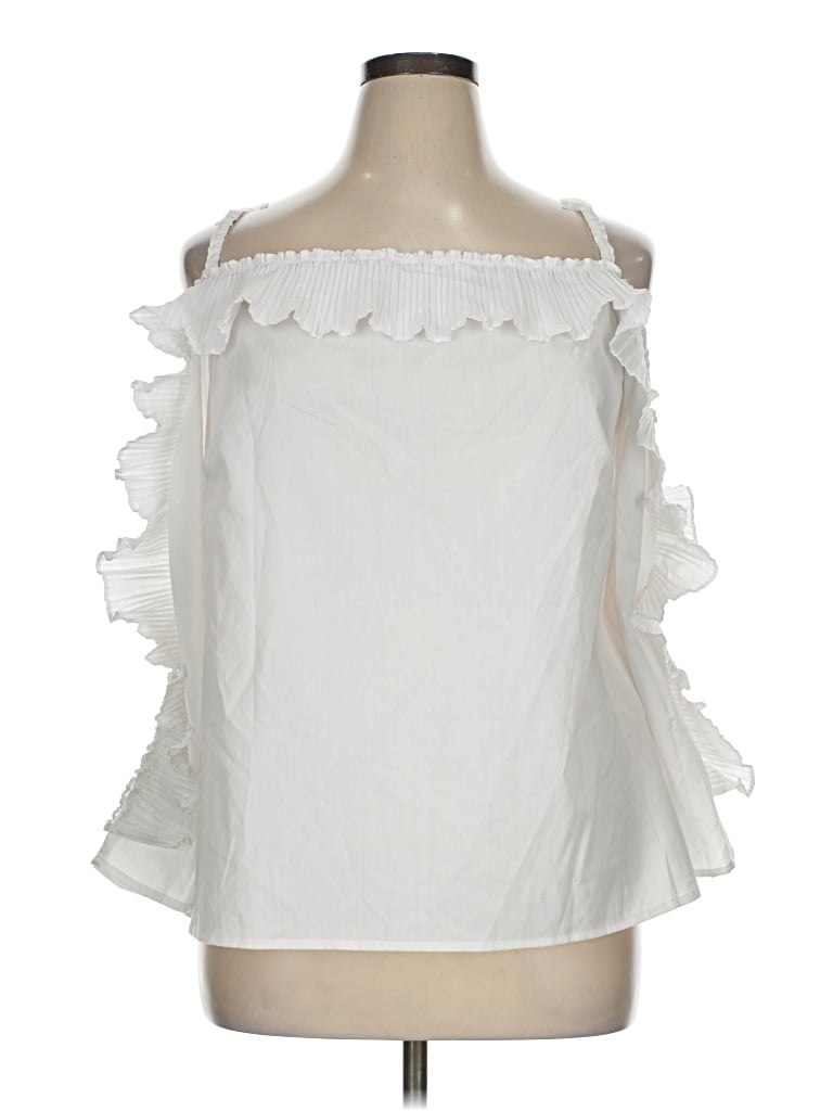 Love By Design Sleeveless Blouse In White