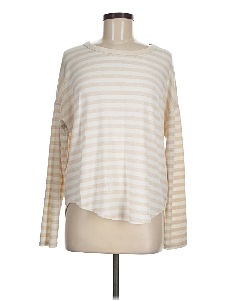 Pre-owned Time And Tru Long Sleeve T-shirt In Ivory