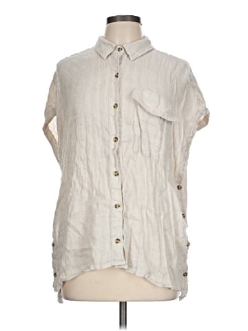 CAbi Sleeveless Button-Down Shirt (view 1)