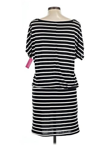 Xhilaration Short Sleeve T-Shirt (view 2)