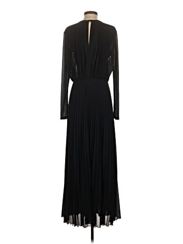 Max&Co. Casual Dress (view 2)