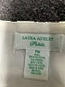 Laura Ashley Gray 3/4 Sleeve Top Size M (petite) - photo 7