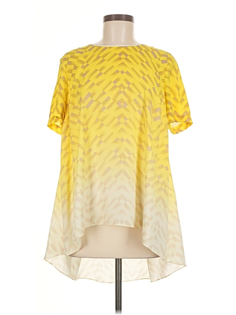 Pre-owned Vince Camuto Short Sleeve Blouse In Yellow