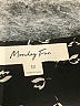 Monday Fun 100% Polyester Stars Black Short Sleeve Blouse Size M - photo 7