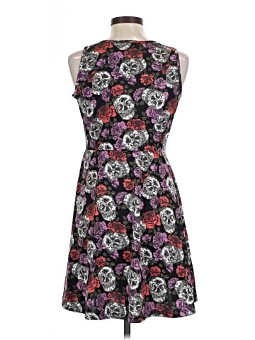 Hot Topic Casual Dress (view 2)