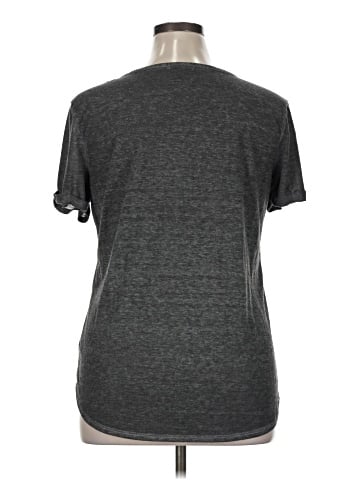 Maurices Short Sleeve T-Shirt (view 2)