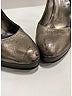 Gucci Metallic Gray Metallic Leather Pumps Size 7 1/2 - photo 3