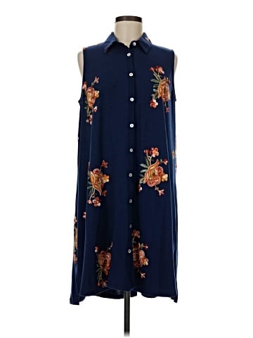 Figueroa & Flower Casual Dress (view 1)
