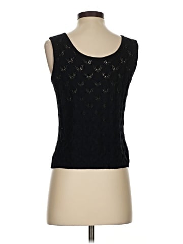 St. John Sleeveless Top (view 2)