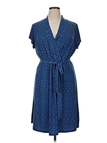 Liz Claiborne Casual Dress (view 1)