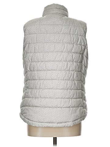 Gap Outlet Vest (view 2)