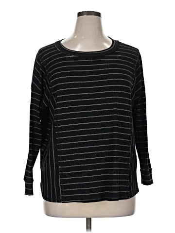 Betsey's Boutique Shop Long Sleeve Top (view 1)