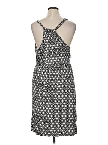 Old Navy Casual Dress (view 2)
