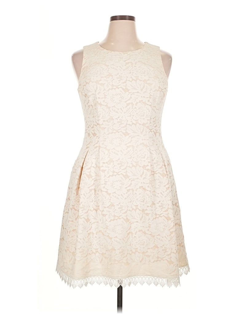 Pre-owned Vince Camuto Cocktail Dress In Ivory