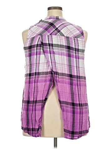 Rock & Republic Sleeveless Button-Down Shirt (view 2)