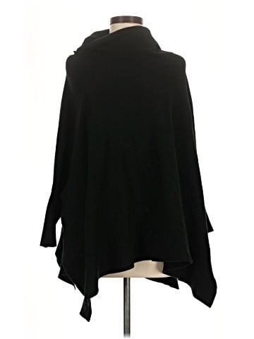Patrizia Luca Poncho (view 1)