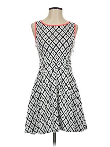 Xhilaration Cocktail Dress (view 1)