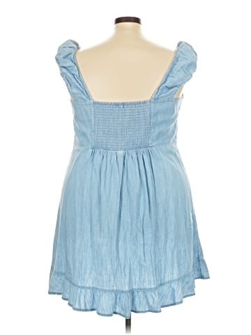 Old Navy Casual Dress (view 2)