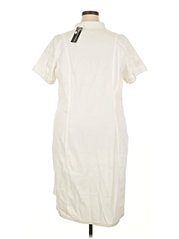 Brooke Shields Timeless Casual Dress (view 2)