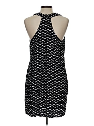 Old Navy Casual Dress (view 2)