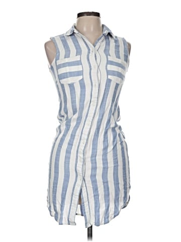 Hope & Harlow Sleeveless Button-Down Shirt (view 1)