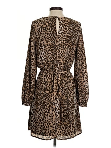 Express Outlet Casual Dress (view 2)