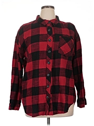 Maurices Long Sleeve Button-Down Shirt (view 1)