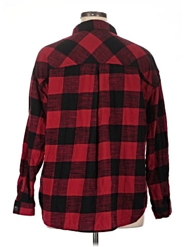 Maurices Long Sleeve Button-Down Shirt (view 2)