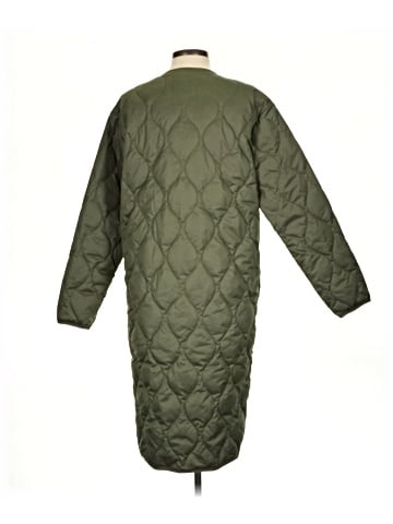 Everlane Raincoat (view 2)