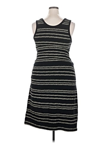 Liz Lange Maternity for Target Casual Dress (view 2)