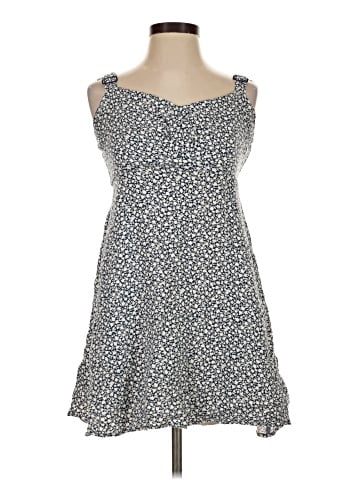 Old Navy Casual Dress (view 1)