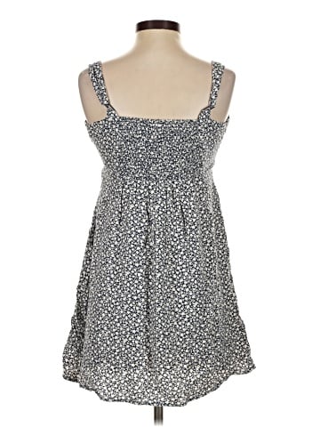 Old Navy Casual Dress (view 2)