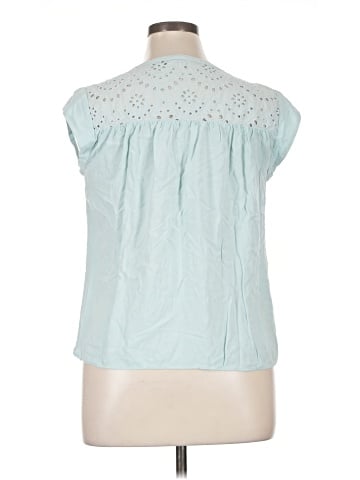 Daniel Rainn Sleeveless T-Shirt (view 2)