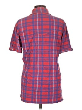 Uniqlo Short Sleeve Button-Down Shirt (view 2)