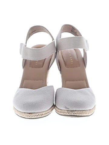 Kelly & Katie Wedges (view 2)