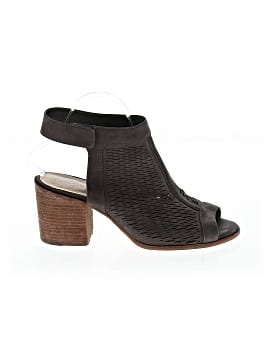 Vince Camuto Sandals