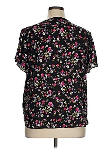 Vince Camuto Short Sleeve Blouse (view 2)