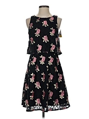 Elle Casual Dress (view 1)