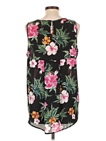 Everleigh Sleeveless Blouse (view 2)