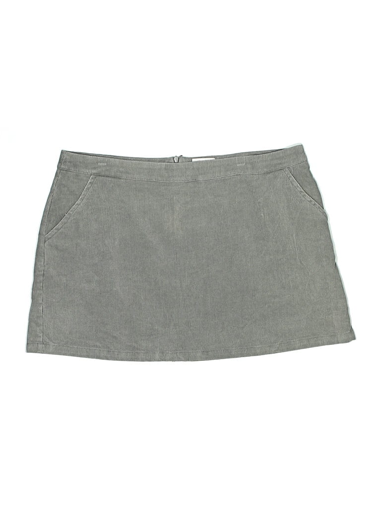 Pre-owned Pink Lily Skort In Gray