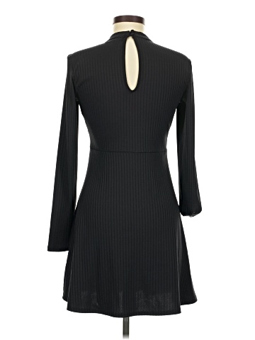 Kendall & Kylie Casual Dress (view 2)