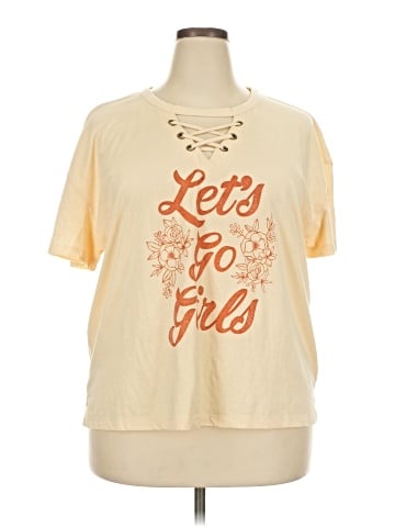 Maurices Short Sleeve T-Shirt (view 1)